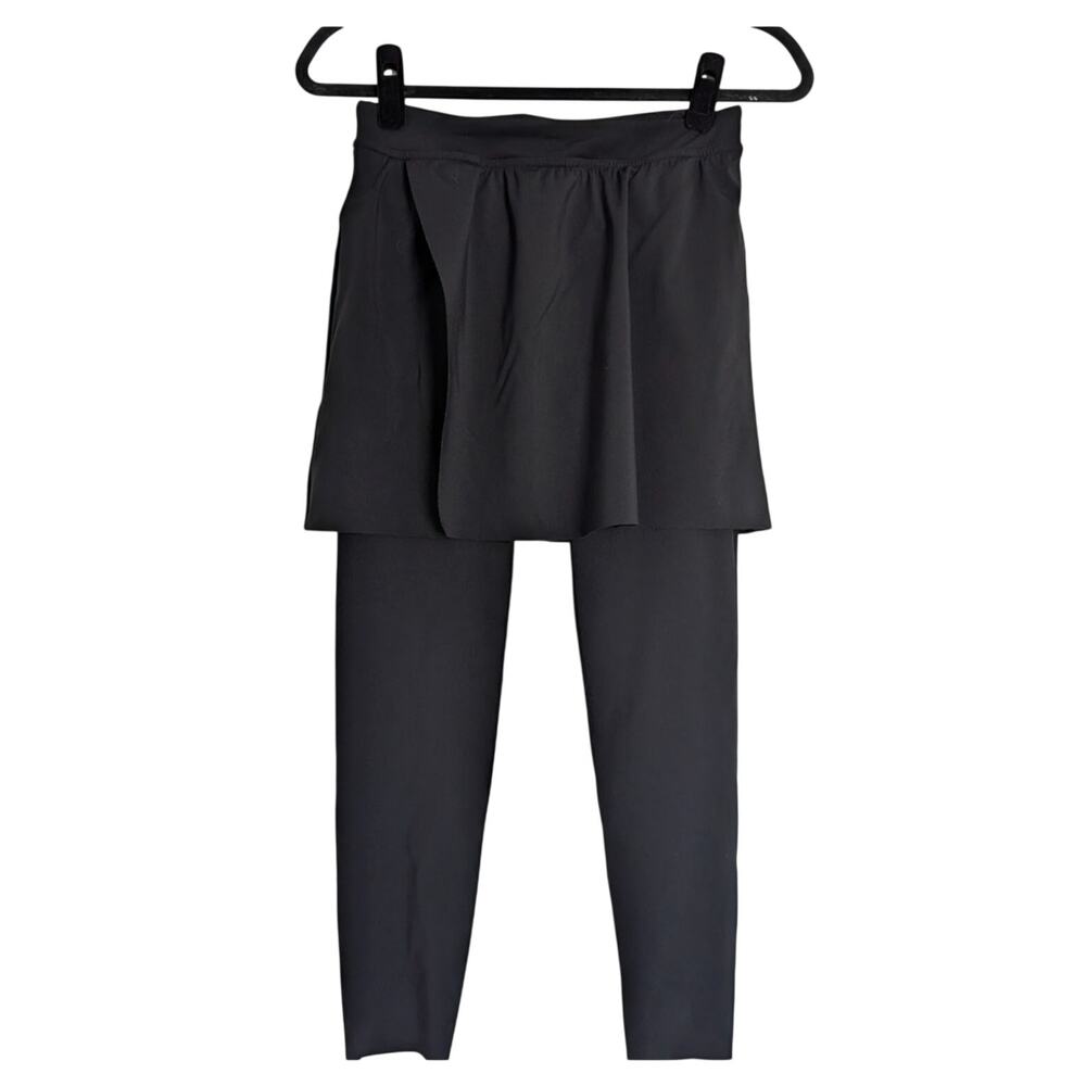 New Spanx Booty Boost Black Built in Skirt Skort Cropped Modest Leggings Medium